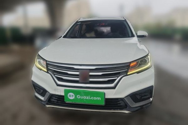 Roewe RX3 2018, 44200 км, за 5638 USD