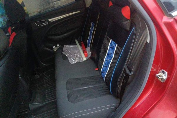 Roewe RX3 2020, 20299 км, за 4109 USD - фото 17
