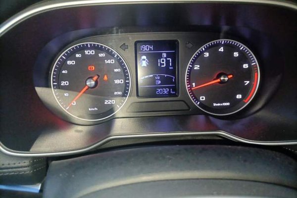 Roewe RX3 2020, 20299 км, за 4109 USD - фото 13