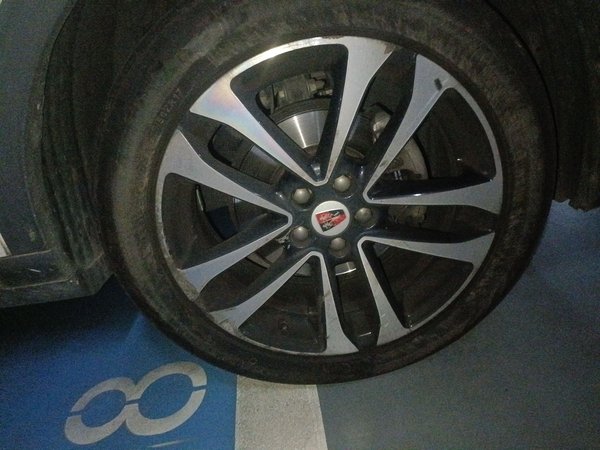 Roewe RX3 2020, 89400 км, за 5881 USD