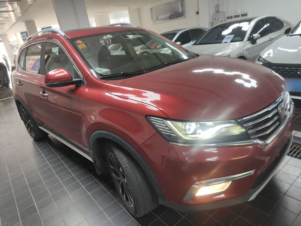 Roewe RX5 2016, 106000 км, за 4914 USD