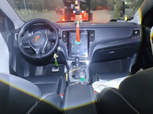 Roewe RX5 2016, 181200 км, за 5503 USD - фото 18