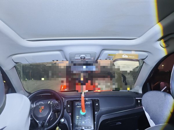 Roewe RX5 2016, 181200 км, за 5503 USD - фото 15