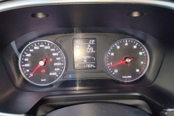 Roewe RX5 2016, 117800 км, за 4686 USD - фото 12