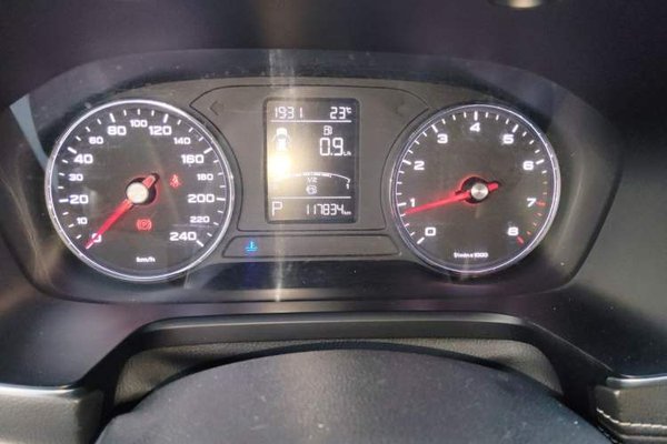 Roewe RX5 2016, 117800 км, за 4686 USD - фото 13