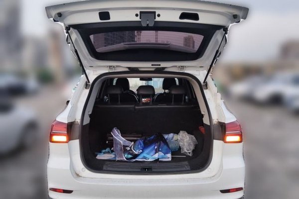 Roewe RX5 2016, 117800 км, за 4686 USD - фото 20