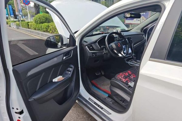 Roewe RX5 2016, 128000 км, за 5098 USD - фото 13