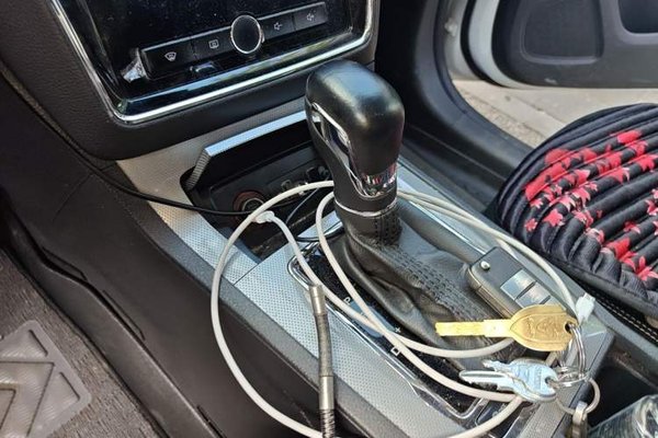 Roewe RX5 2016, 128000 км, за 5098 USD - фото 11