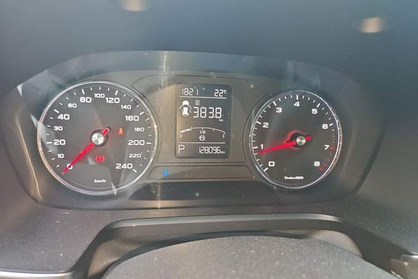 Roewe RX5 2016, 128000 км, за 5098 USD - фото 8