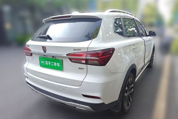 Roewe RX5 2016, 128000 км, за 5098 USD