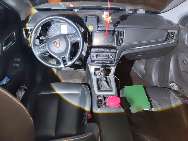 Roewe RX5 2016, 160700 км, за 3709 USD - фото 10