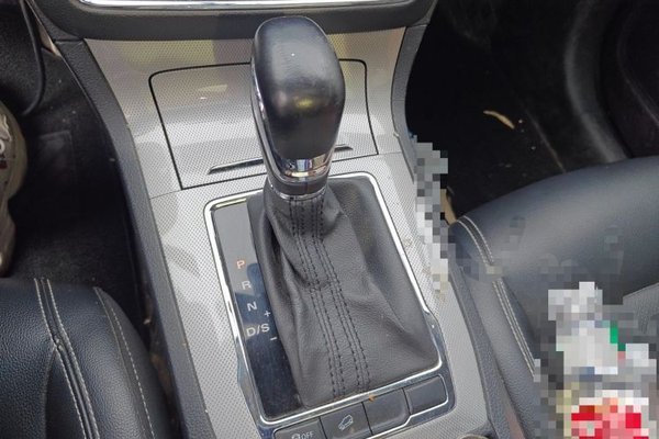 Roewe RX5 2016, 80100 км, за 4024 USD - фото 15