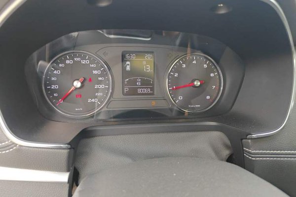 Roewe RX5 2016, 80100 км, за 4024 USD - фото 12