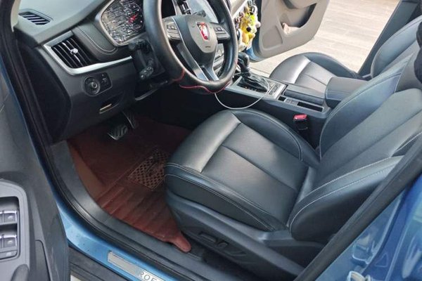 Roewe RX5 2018, за 4384 USD - фото 17