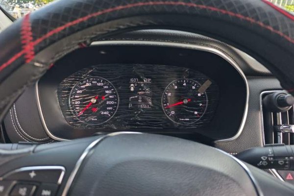 Roewe RX5 2018, за 4384 USD - фото 12