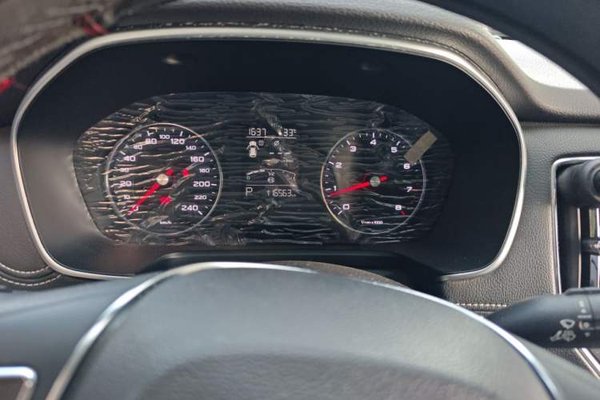 Roewe RX5 2018, за 4384 USD - фото 13
