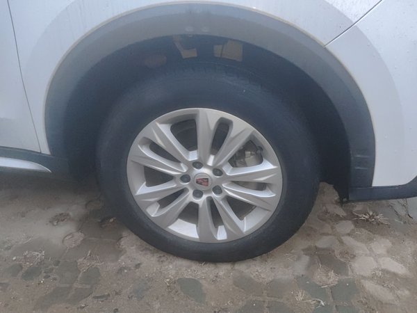 Roewe RX5 2018, 32900 км, за 5503 USD - фото 8