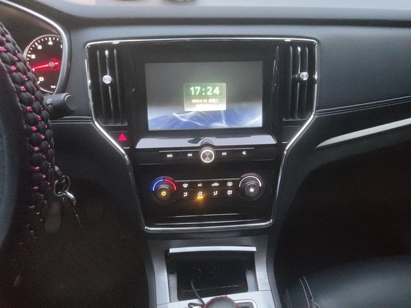 Roewe RX5 2018, 32900 км, за 5503 USD - фото 14