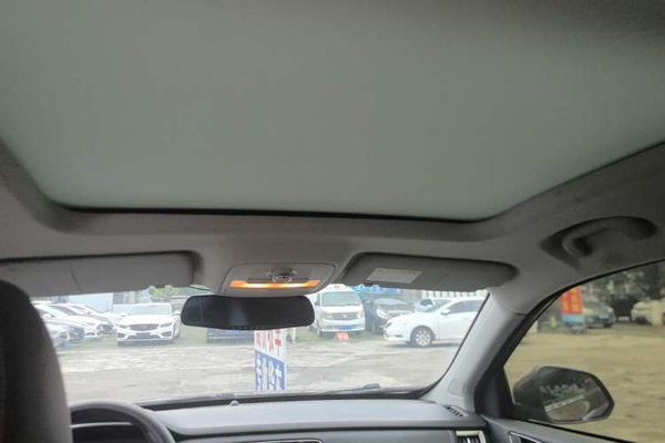 Roewe RX5 2019, 59200 км, за 7602 USD - фото 22