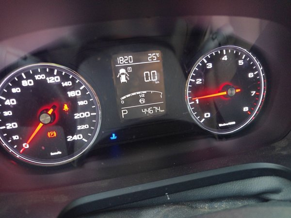 Roewe RX5 2019, 44600 км, за 5369 USD - фото 13