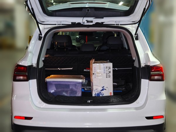 Roewe RX5 2019, 32900 км, за 6632 USD - фото 16