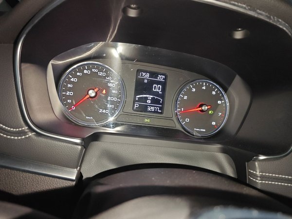 Roewe RX5 2019, 32900 км, за 6632 USD - фото 9