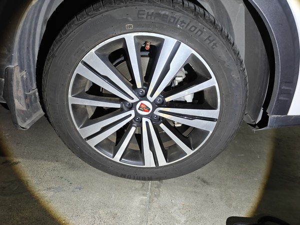 Roewe RX5 2019, 32900 км, за 6632 USD