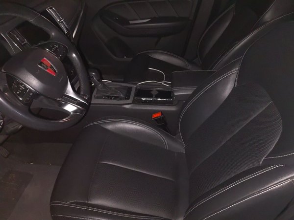 Roewe RX5 2019, 41200 км, за 5841 USD - фото 16