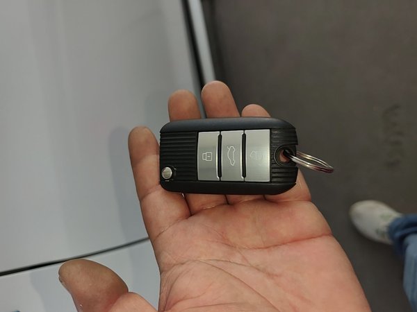 Roewe RX5 2019, 54500 км, за 7820 USD - фото 12
