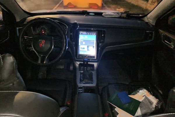 Roewe RX5 2019, 69900 км, за 5358 USD - фото 10