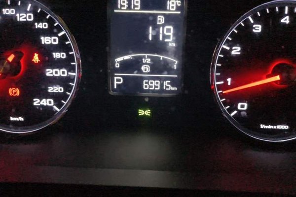 Roewe RX5 2019, 69900 км, за 5358 USD - фото 13