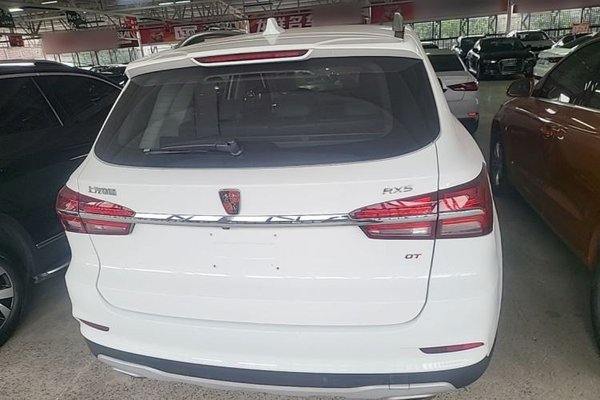 Roewe RX5 2019, 78900 км, за 6659 USD