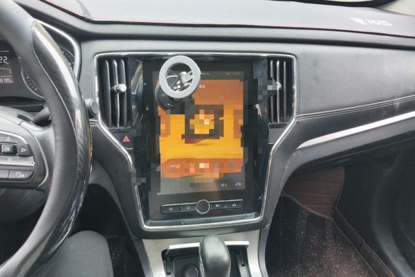 Roewe RX5 2020, 78100 км, за 6749 USD - фото 12