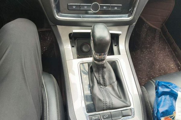 Roewe RX5 2020, 78100 км, за 6749 USD - фото 13