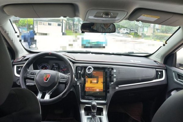 Roewe RX5 2020, 78100 км, за 6749 USD - фото 18