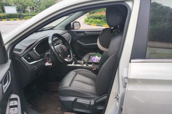 Roewe RX5 2020, 78100 км, за 6749 USD - фото 14