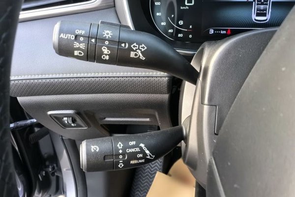 Roewe RX5 2020, 33800 км, за 8239 USD - фото 36