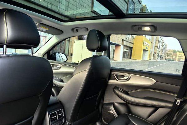 Roewe RX5 2020, 33800 км, за 8239 USD - фото 41