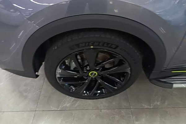 Roewe RX5 2020, 33800 км, за 8239 USD - фото 10