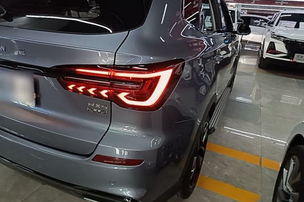 Roewe RX5 2020, 33800 км, за 8239 USD - фото 9