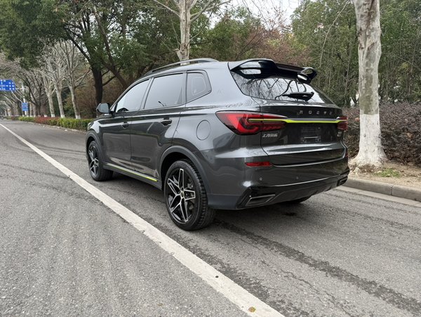 Roewe RX5 2021, 24700 км, за 9517 USD