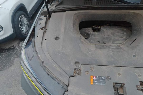 Roewe RX5 2021, 32200 км, за 6924 USD - фото 23