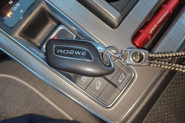 Roewe RX5 2021, 32200 км, за 6924 USD - фото 20