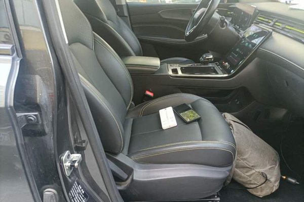 Roewe RX5 2023, 40100 км, за 9152 USD - фото 23