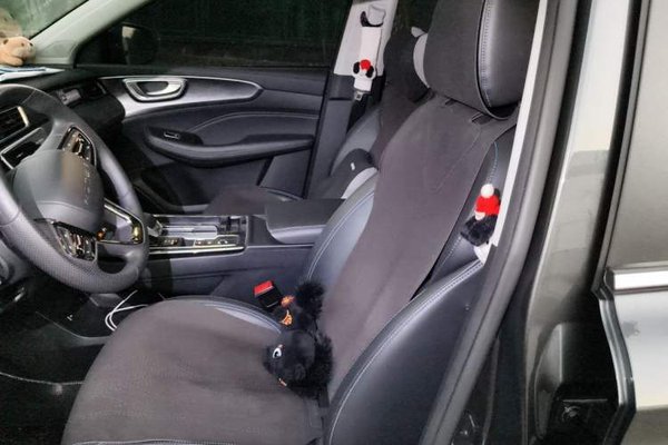 Roewe RX5 2025, 13100 км, за 8456 USD - фото 15