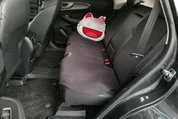 Roewe RX5 2025, 13100 км, за 8456 USD - фото 17