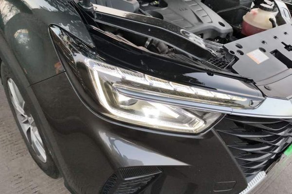 Roewe RX5 2025, 13100 км, за 8456 USD - фото 7