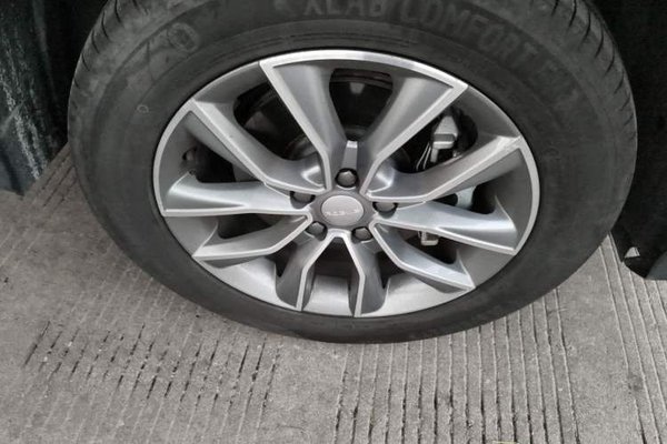 Roewe RX5 2025, 13100 км, за 8456 USD - фото 8