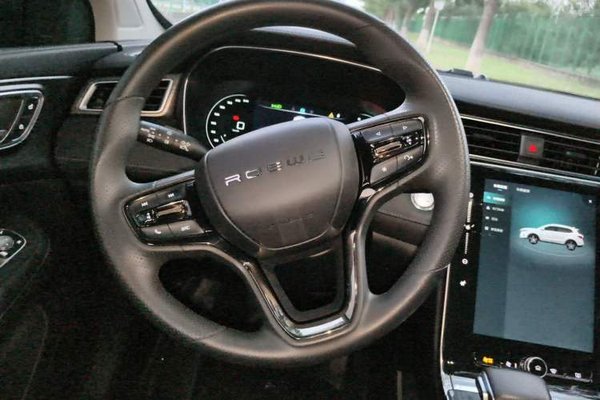Roewe RX5 2025, 13100 км, за 8456 USD - фото 10