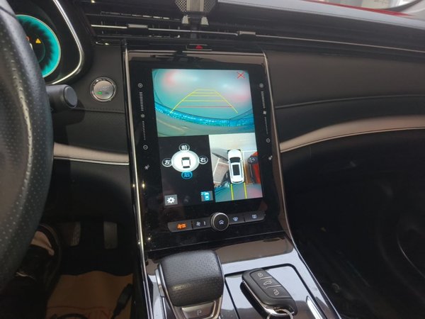 Roewe RX5 eMAX 2020, 34500 км, за 9362 USD - фото 16